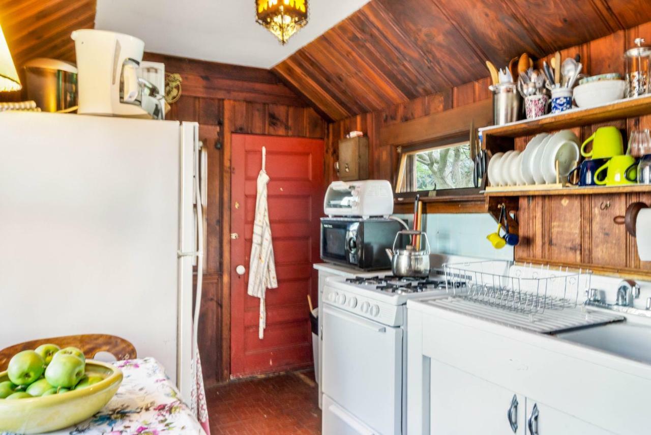 Rustic Rockport Cottage Exterior foto